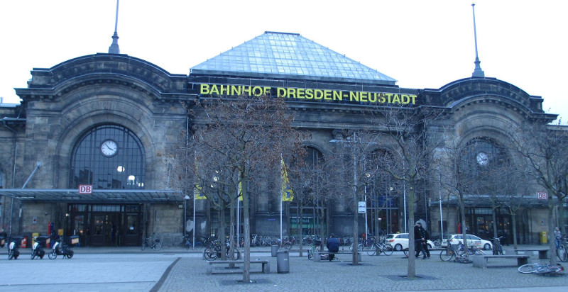 bahnhof-neustadt-frintert