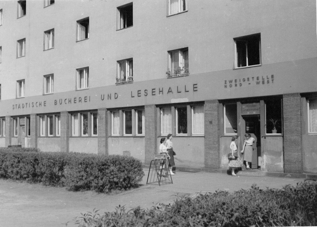 Städtische Bücherei und Lesehalle Nord-West 1957