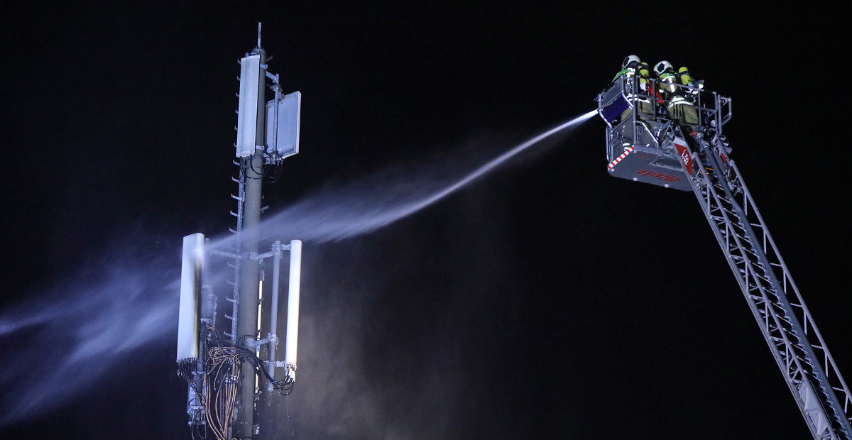 Halkasch Brand Mobilfunkmast