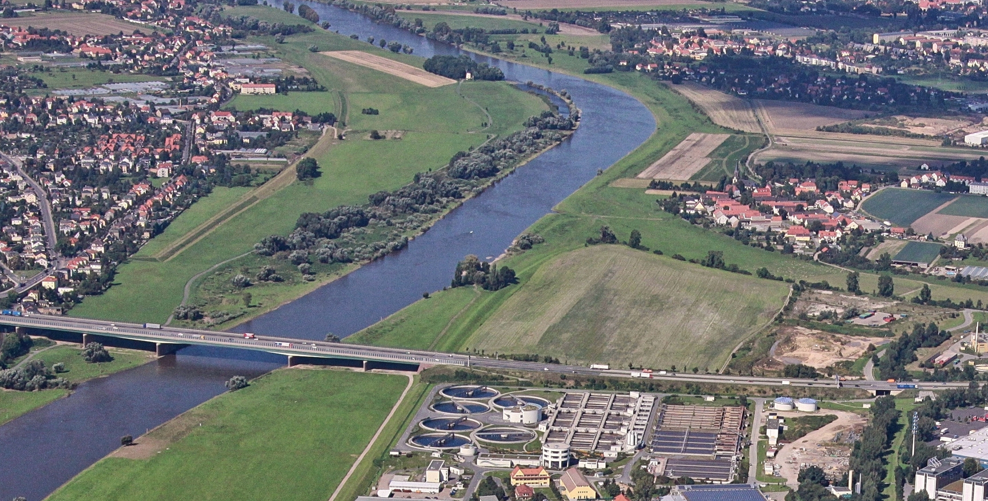 Luftaufnahme Peter Haschenz: Elberadweg A4 Altkaditz