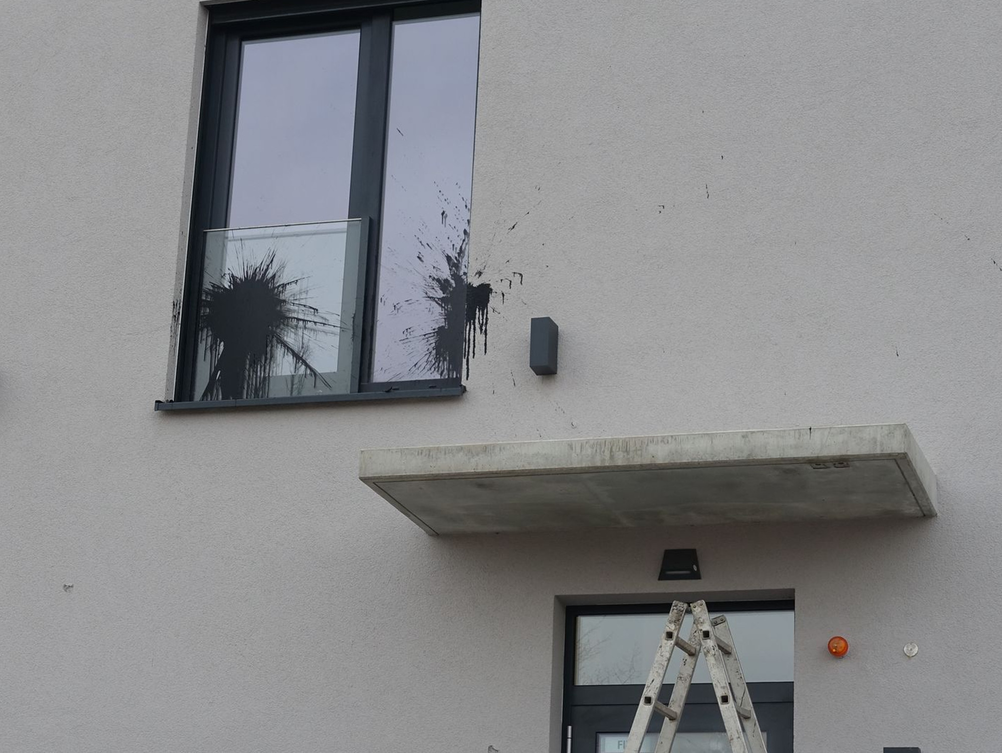 Arcotel Hafencity Anschlag Fenster