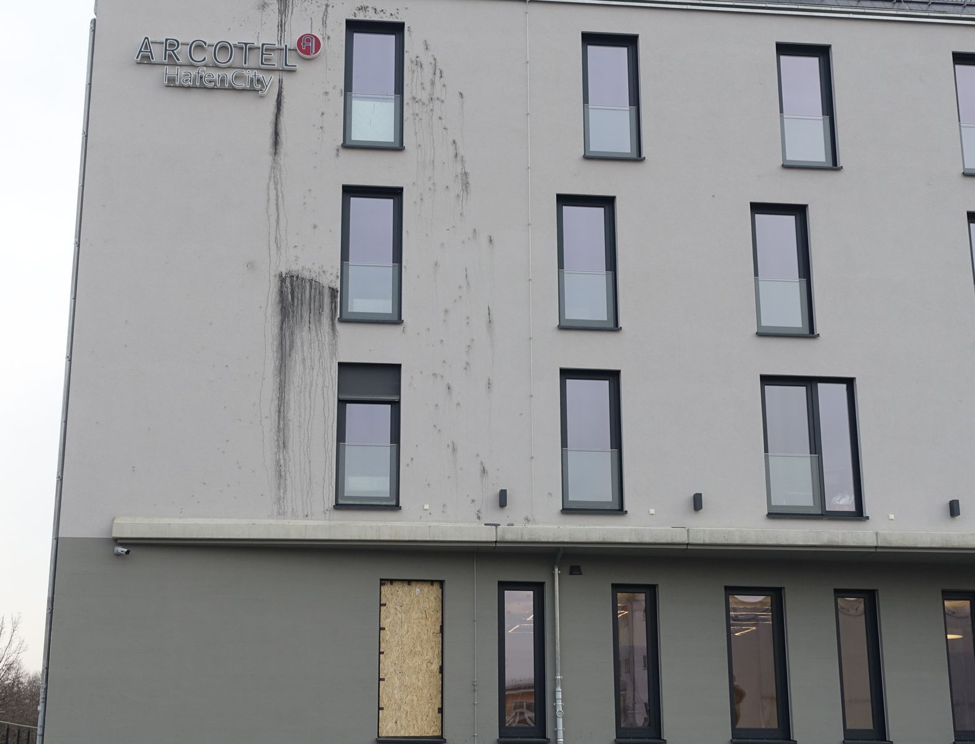 Arcotel Hafencity Anschlag tuer