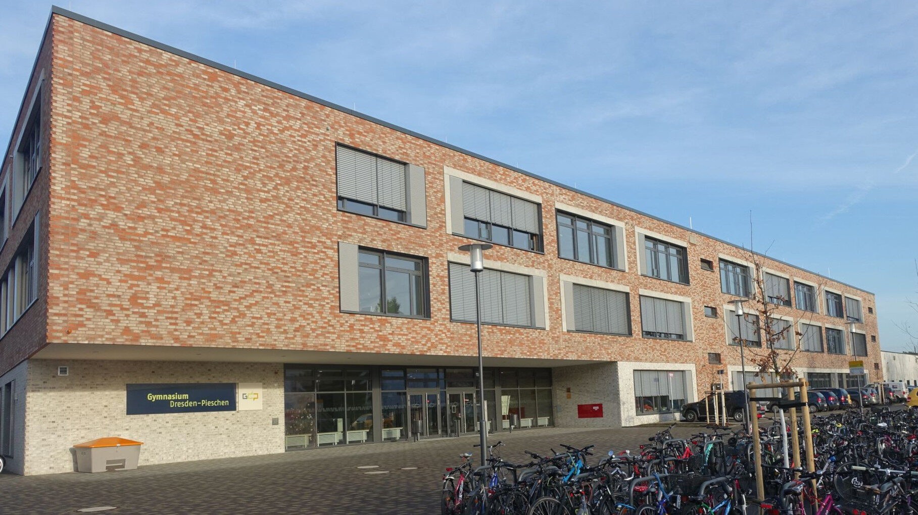 Stadtbezirksbeiratssitzung im Gymnasium Pieschen - Foto: W. Schenk