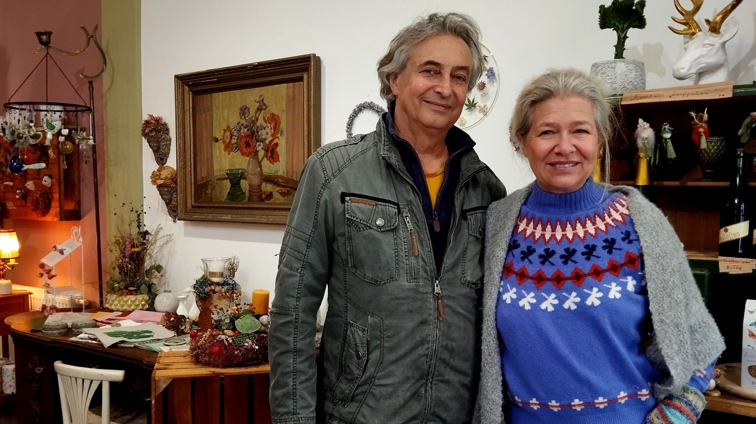 Miriam Sajonz und René Schaal in ihrem Lädchen "Himmelsschlüssel"