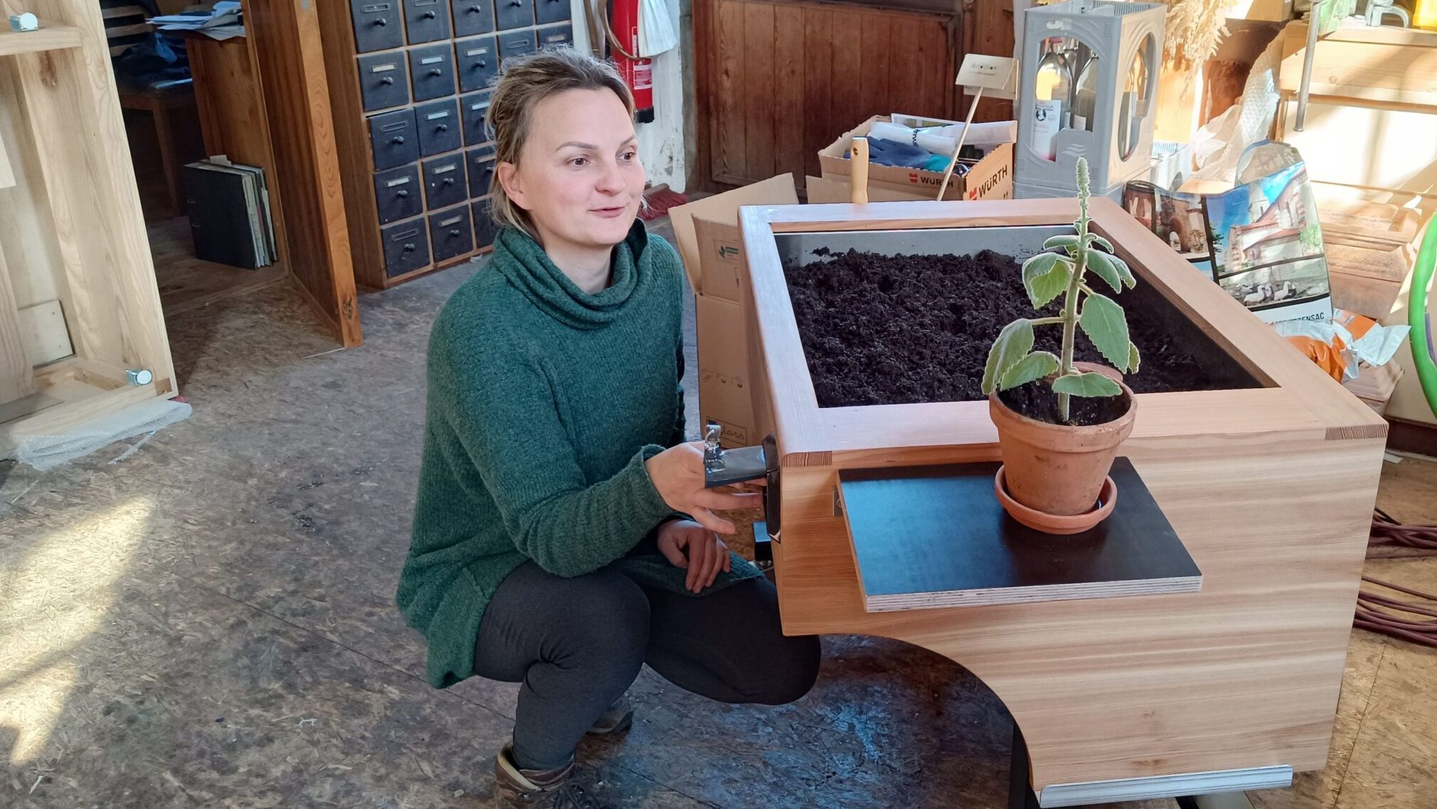 Auf Messen und in der Tischlerei "Artefact" in Dresden Übigau kann "Frida" bewundert werden.