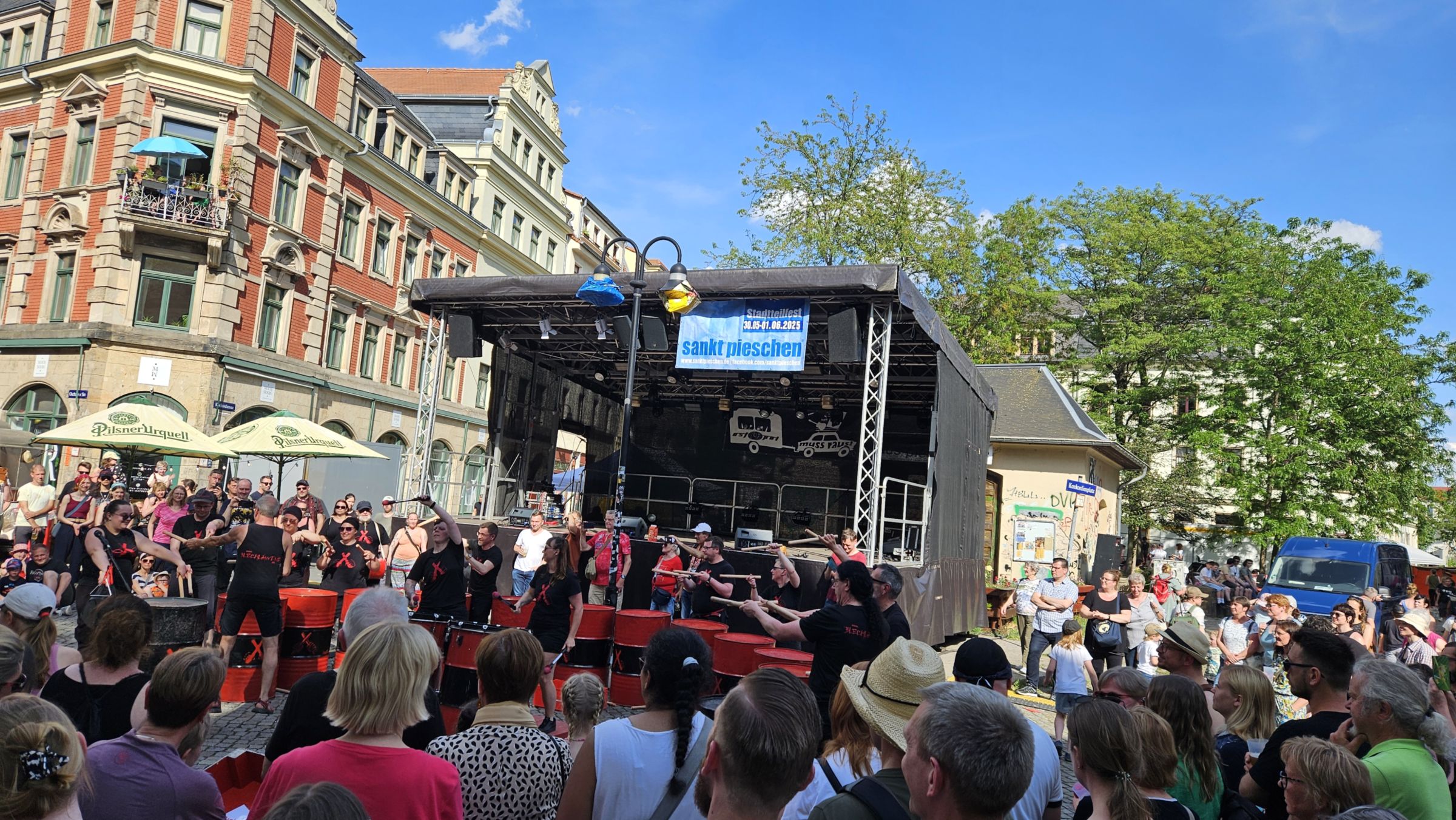 Die Blechlawine ließ es ordentlich krachen - Foto: J. Frintert