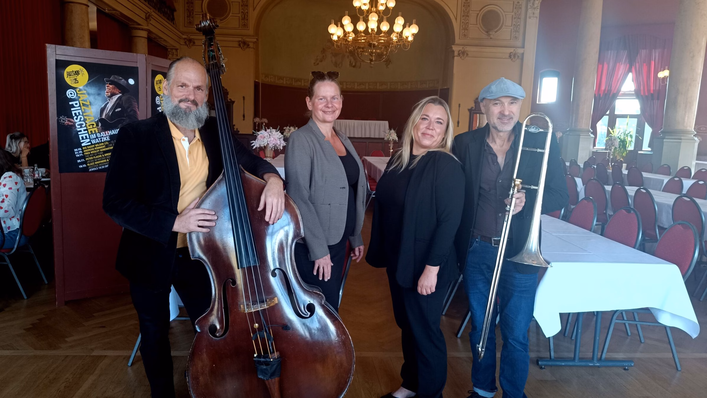 Intendant der Jazztage Kilian Forster, Geschäftsführerin Tanja Grandmontagne, Geschäftsführerin des Ball- und Brauhaus Watzke Nicole Rothländer, Musiker Micha Winkler (v.l.n.r.). Foto: Sophia Reichel