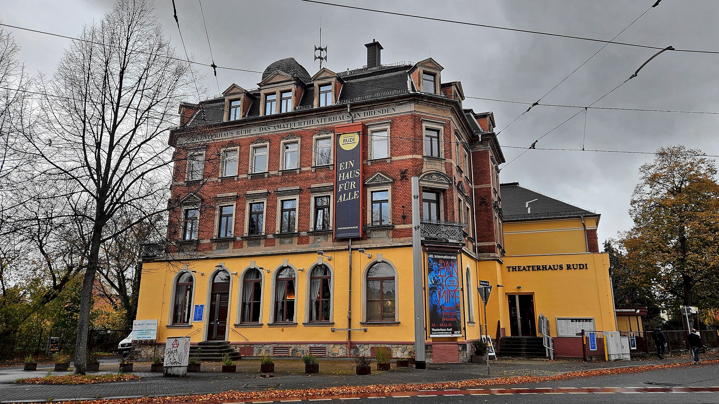 Im November im Theaterhaus Rudi - 40. Internationales Pantomime-Theater-Festival Dresden - Foto: J. Frintert