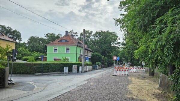 In Höhe der Rahnstraße soll die Neuländerstraße eine sogenannte Fußwegorstreckung bekommen. Foto: J. Frintert