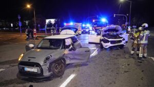 Vier Leichtverletzte bei Unfall am Elbepark Unfall am Elbepark - Foto: R. Halkasch